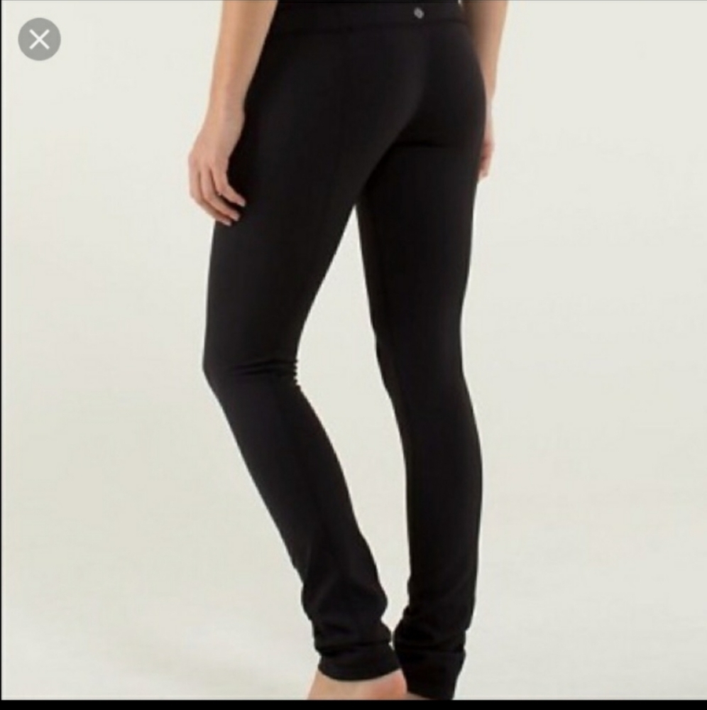 LULU LEMON straight leg yoga leggings/pants
